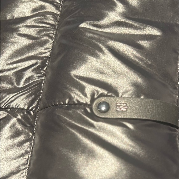 Mackage down puffer coat in like new condition chic warm light Montreal’s best - Picture 16 of 16